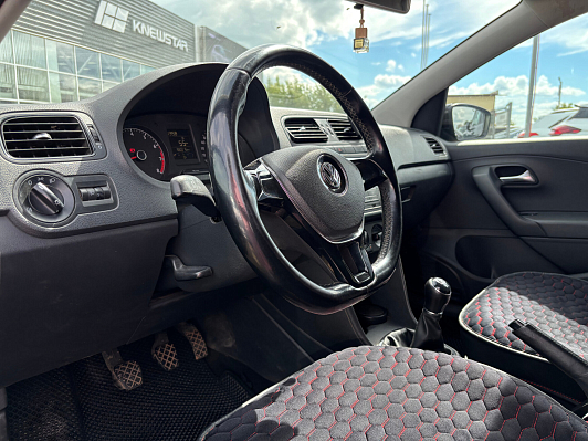 Volkswagen Polo Trendline, 2017 года, пробег 179723 км
