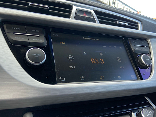 Geely Atlas Comfort, 2018 года, пробег 60000 км