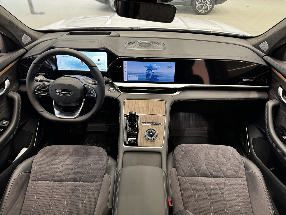 Geely Monjaro Флагман, белый