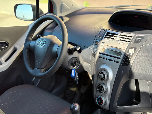 Toyota Yaris, 2007 года, пробег 157869 км