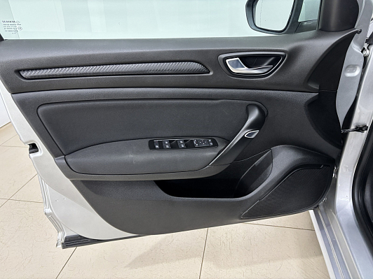 Renault Megane, 2019 года, пробег 121942 км