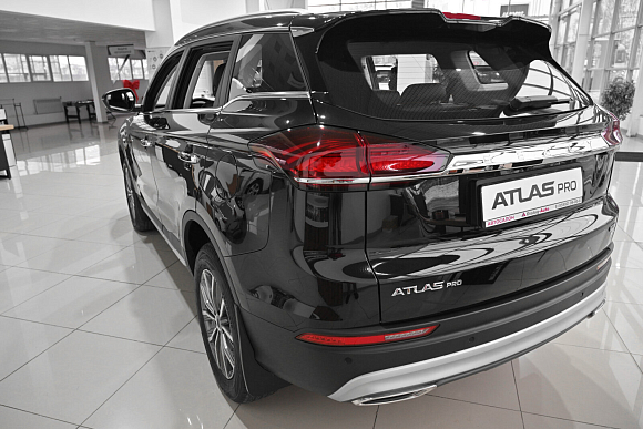 Geely Atlas Pro Comfort, черный