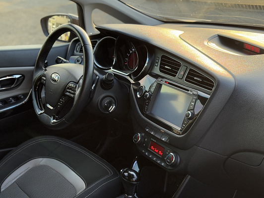 Kia Ceed Luxe, 2013 года, пробег 175000 км