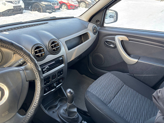 Renault Logan Expression, 2012 года, пробег 190124 км