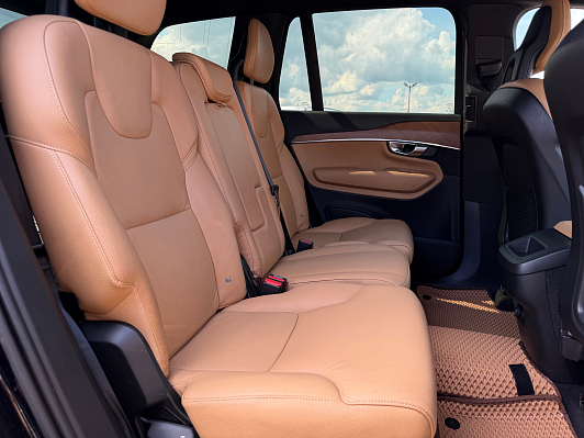 Volvo XC90 Inscription, 2017 года, пробег 148447 км