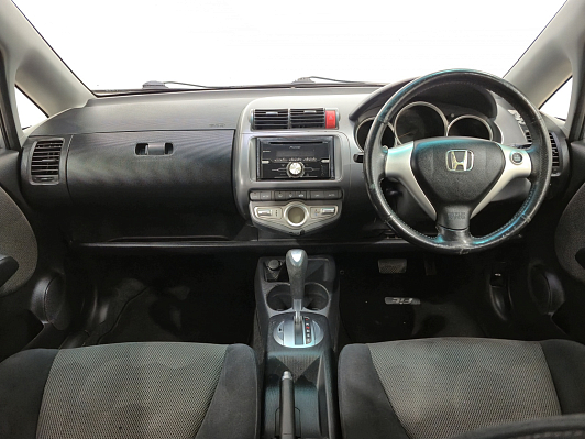 Honda Fit, 2005 года, пробег 151871 км