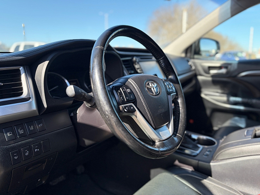 Toyota Highlander Люкс, 2014 года, пробег 166000 км