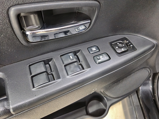 Mitsubishi ASX Inform, 2012 года, пробег 261992 км