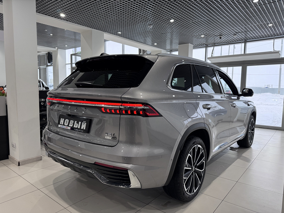 Geely Monjaro Флагман, серебряный