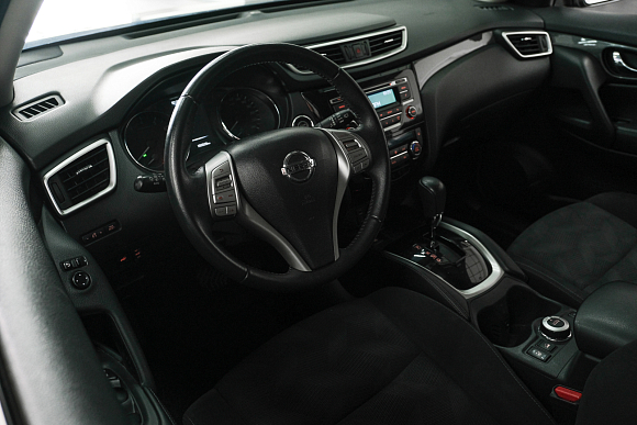 Nissan X-Trail SE, 2017 года, пробег 105000 км