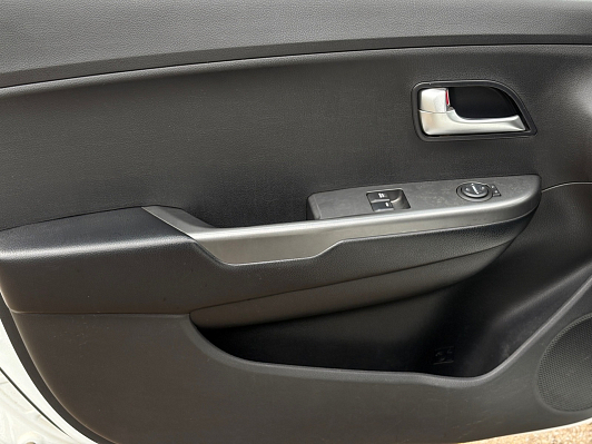 Kia Rio Comfort Аудио, 2016 года, пробег 184000 км