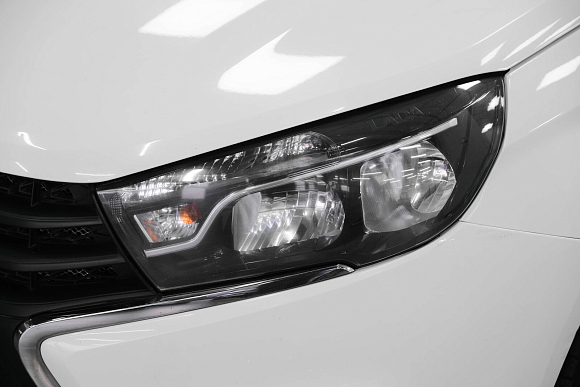 Lada (ВАЗ) Vesta, 2020 года, пробег 132673 км