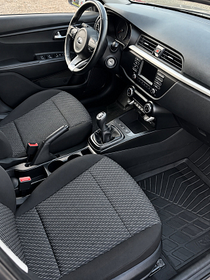 Kia Rio Luxe, 2020 года, пробег 138900 км