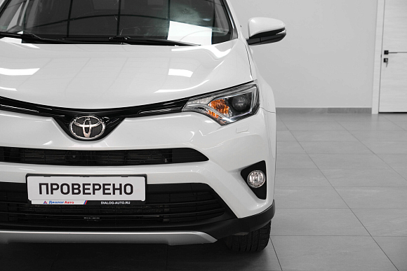 Toyota RAV4, 2016 года, пробег 105500 км