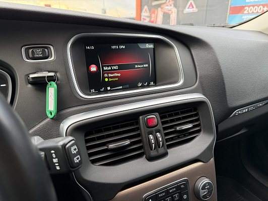 Volvo V40 Cross Country Summum, 2016 года, пробег 100000 км