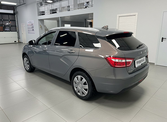 Lada (ВАЗ) Vesta Luxe, 2021 года, пробег 88000 км