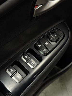 Kia Rio Luxe, 2019 года, пробег 92000 км