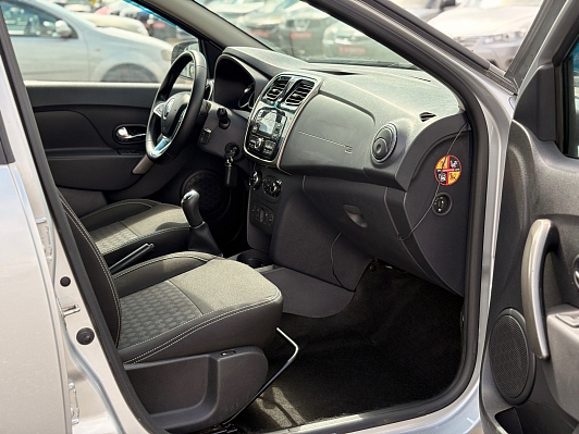 Renault Sandero Access, 2019 года, пробег 93130 км