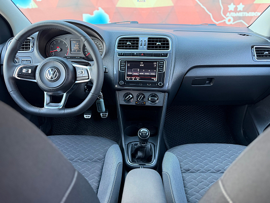 Volkswagen Polo CONNECT, 2018 года, пробег 105200 км