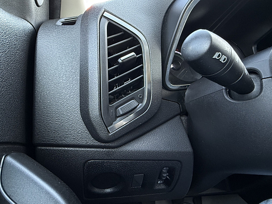 Lada (ВАЗ) XRAY Optima Air conditioner (2018), 2018 года, пробег 135000 км