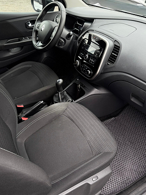 Renault Kaptur Drive, 2017 года, пробег 72540 км