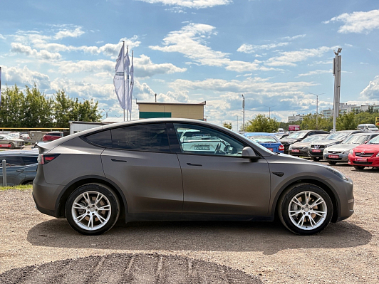 Tesla Model Y, 2021 года, пробег 44150 км