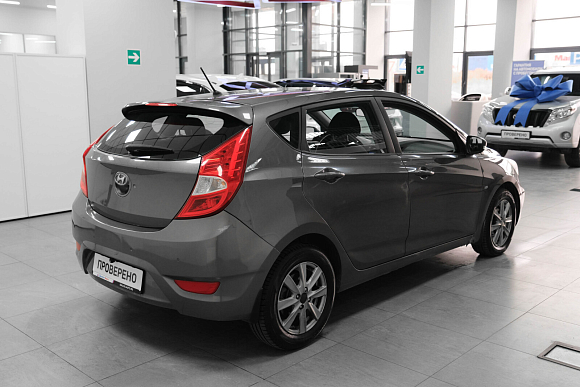 Hyundai Solaris Dynamic, 2012 года, пробег 190000 км