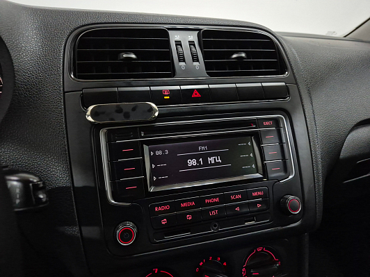 Volkswagen Polo Sochi Edition, 2015 года, пробег 223926 км