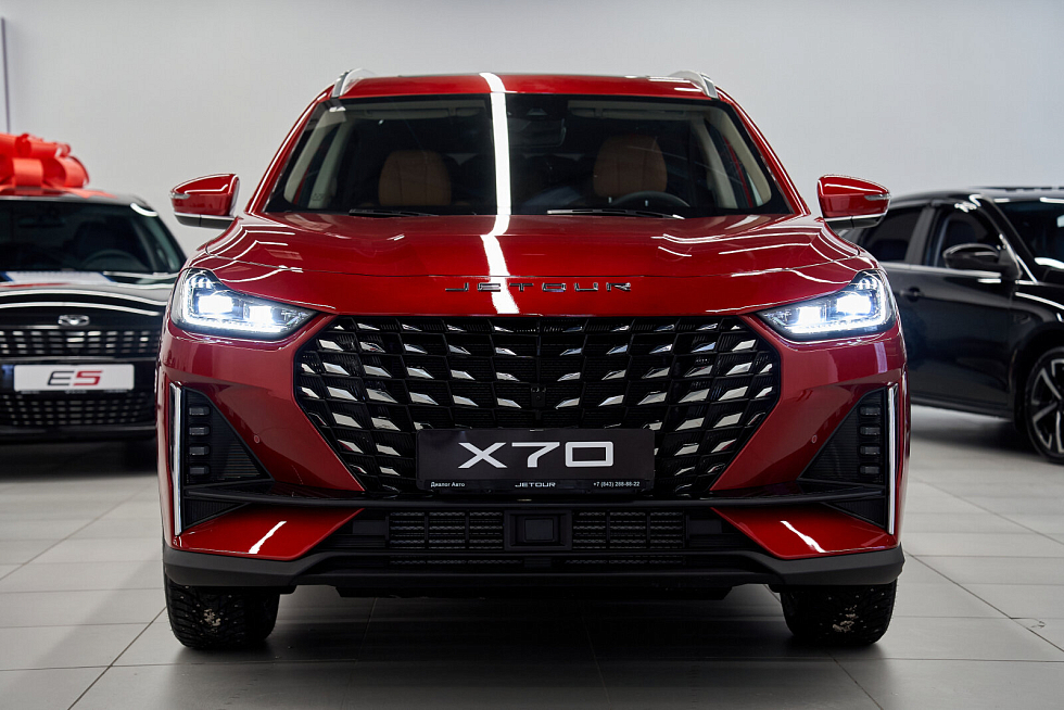 JETOUR X70 PLUS Luxury, красный