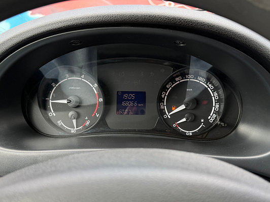 Lada (ВАЗ) Priora Norma White Edition 21705-45-057, 2015 года, пробег 168051 км