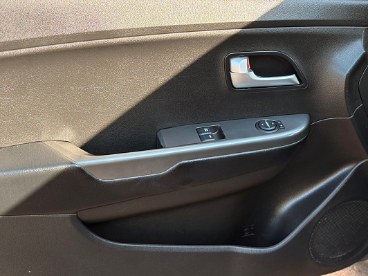 Kia Rio Comfort Аудио, 2016 года, пробег 218185 км