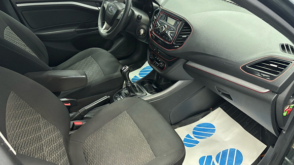 Lada (ВАЗ) Vesta Comfort, 2017 года, пробег 171000 км