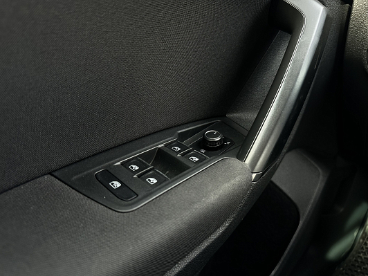 Volkswagen Tiguan Trendline, 2018 года, пробег 82250 км
