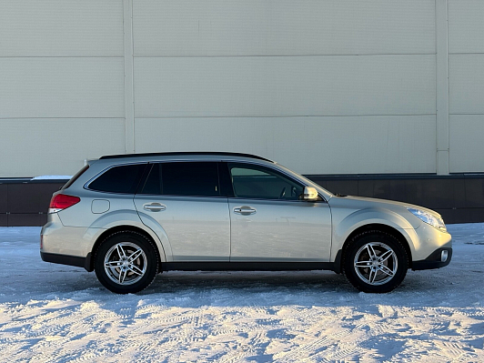 Subaru Outback, 2010 года, пробег 249500 км