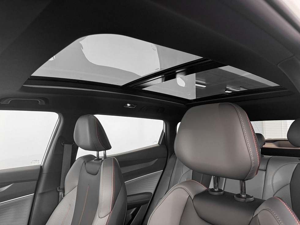 Geely Cityray , белый