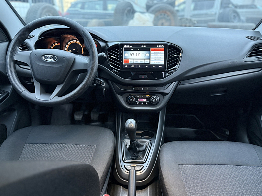 Lada (ВАЗ) Vesta 50 Anniversary, 2019 года, пробег 61425 км