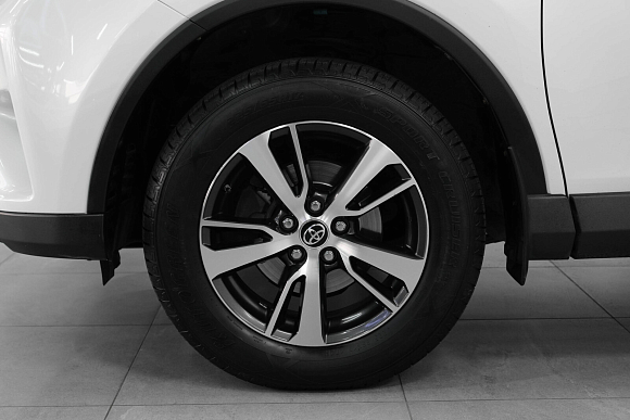 Toyota RAV4, 2016 года, пробег 105500 км