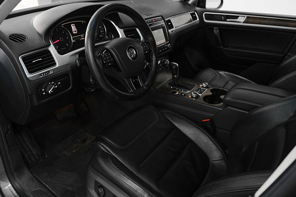 Volkswagen Touareg Business, 2015 года, пробег 335000 км