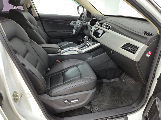 Geely Atlas Люкс + Yandex Auto, 2021 года, пробег 52394 км