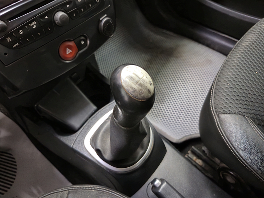 Renault Clio, 2009 года, пробег 212800 км