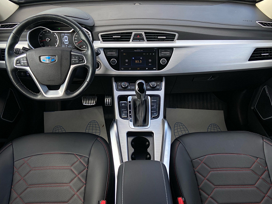 Geely Atlas Comfort, 2018 года, пробег 60000 км