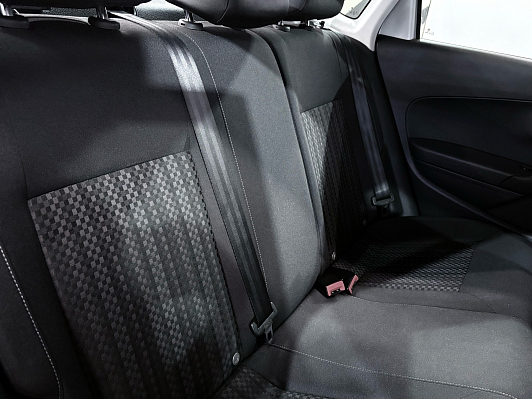 Volkswagen Polo Comfortline, 2017 года, пробег 100054 км
