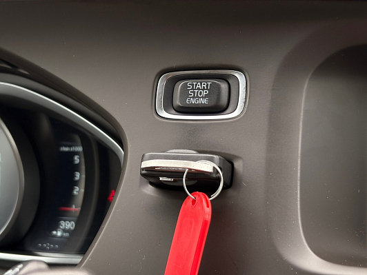 Volvo V40 Cross Country, 2014 года, пробег 153170 км