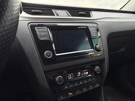Skoda Rapid Hockey Edition Ambition, 2019 года, пробег 97248 км