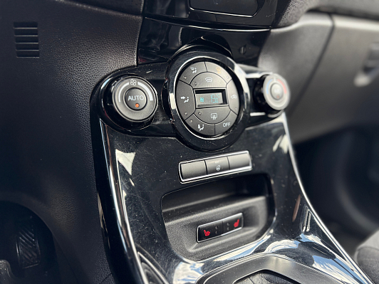 Ford Fiesta Titanium, 2016 года, пробег 126121 км