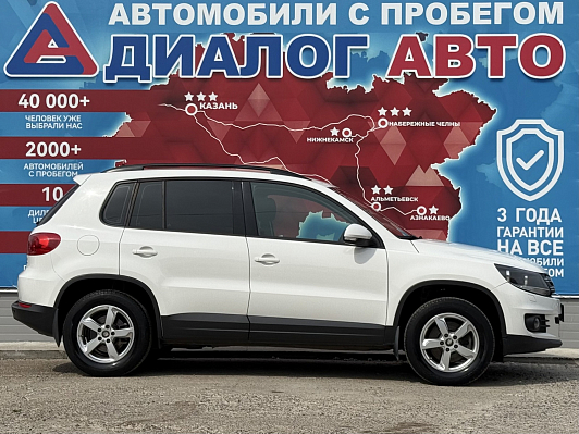 Volkswagen Tiguan Trend&Fun, 2013 года, пробег 136000 км