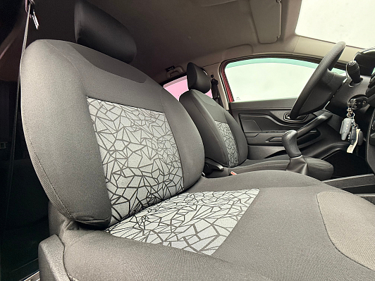 Lada (ВАЗ) XRAY Comfort, 2017 года, пробег 126000 км