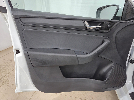 Skoda Rapid Hockey Edition Active, 2019 года, пробег 99709 км