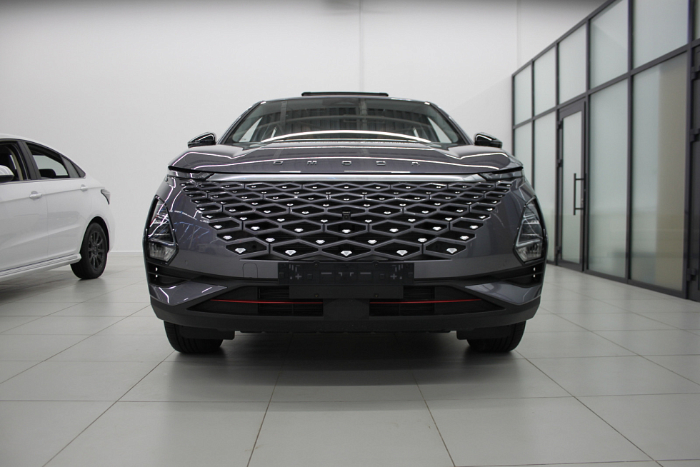 Omoda C5 Актив, серый