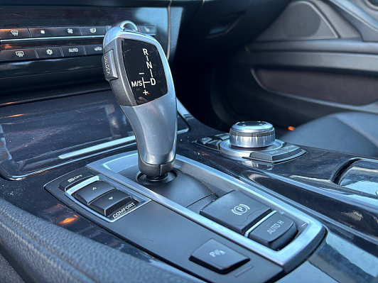 BMW 5 серии, 2012 года, пробег 238168 км